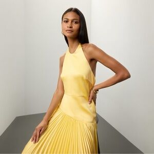 Alexis Saab Pale Yellow Halter Pleated Maxi Dress XL Resort Luxe A1240433-9435